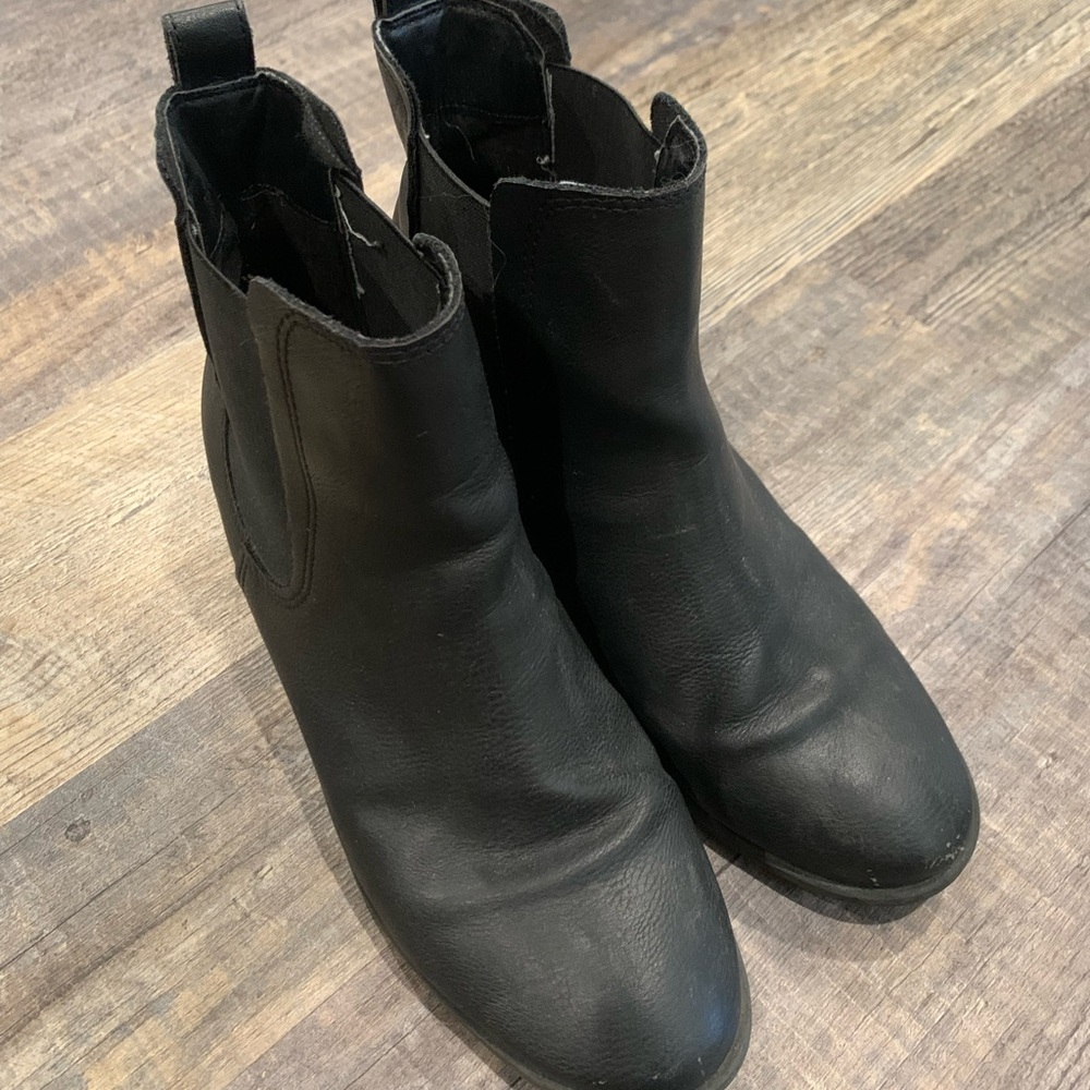 Camilla Black Pull On Ankle Boots Black Bond Leather Women's US 7.5